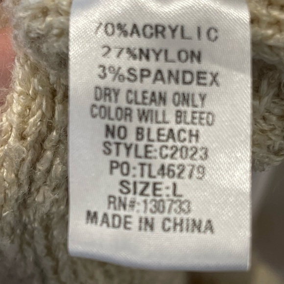 Womens L, UmGee, tan/natural, sweater - Picture 4 of 6